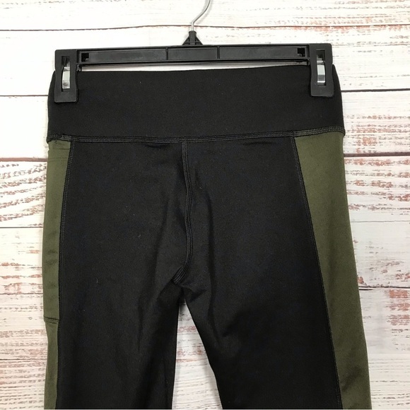 Pink Victoria’s secert logo stripe size XS ankle leggings - Picture 2 of 5